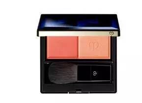 天惹噜姑娘们的混血妆已经登峰造极到这种地步了！