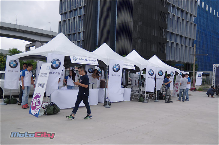 bmwc650gt鍥藉唴璇勬祴,2017瀹濋┈c650sport