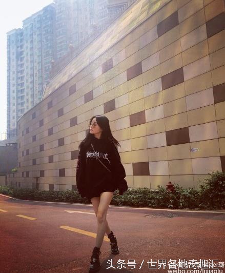 杨幂蔡依林衣服,蔡依林和杨幂穿羽绒服