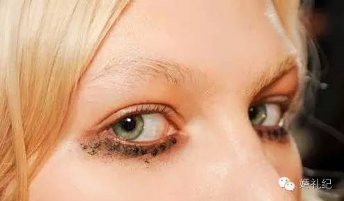 姐补妆一把好手，选半程新娘跟妆立省大洋2000！