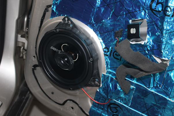 荣威550车底隔音隔热海绵垫,荣威550隔音改装案例