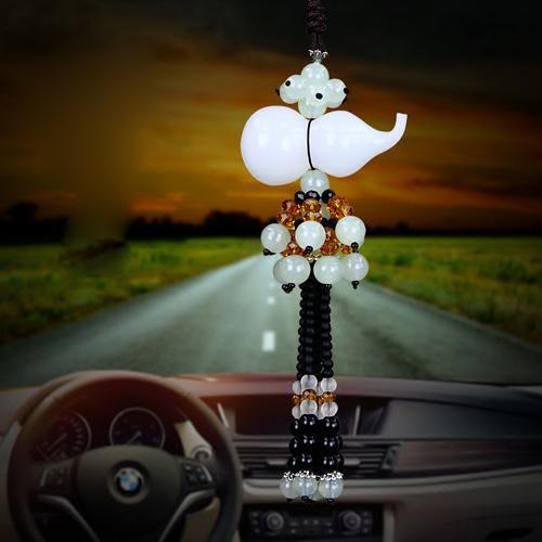 汽车挂什么挂件寓意好,汽车平安挂件