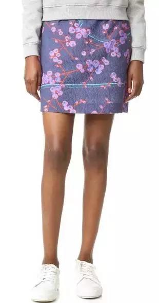 如何穿今年最流行的款式,怎么穿衣服流行时尚又好看