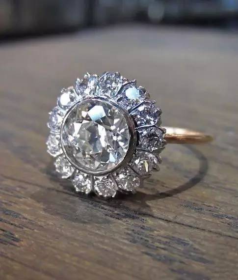 褰㈠鐝犲疂楂樼骇鎰熺殑鏂囨,褰㈠鐝犲疂棰滆壊鏂囨