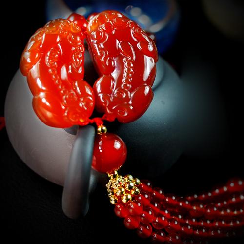 汽车挂什么挂件寓意好,汽车平安挂件