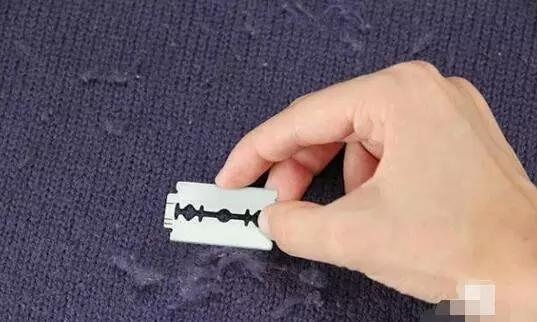 衣服上的毛球怎么快速处理掉,去除衣服上毛球的绝技很实用哦