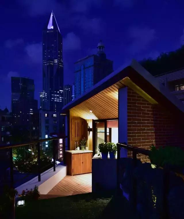 男神设计师走了以后,这间被爆改的纸片屋还能维持多久