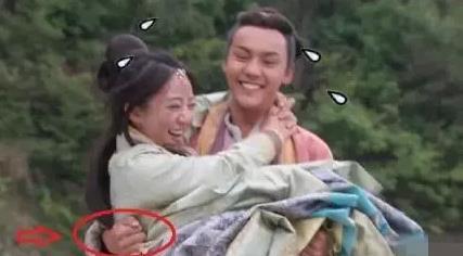 陈伟霆的香奈儿手表,陈伟霆也太会撩了宠爱手势