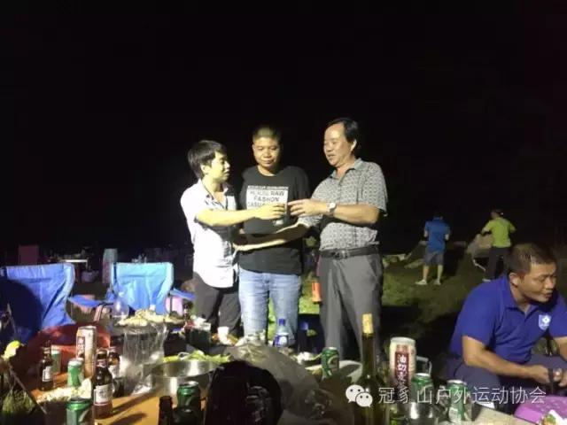 骞插緱婕備寒鍗楁槍,骞插緱婕備寒涓茬儳