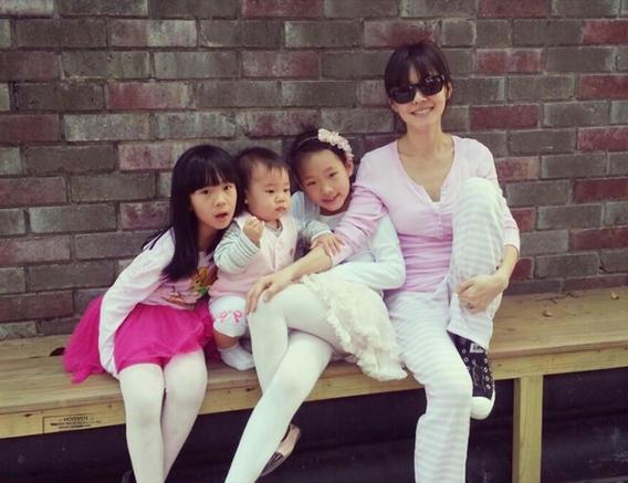 从“徐老师”到“S姐”，小S能火18年的秘密是什么？