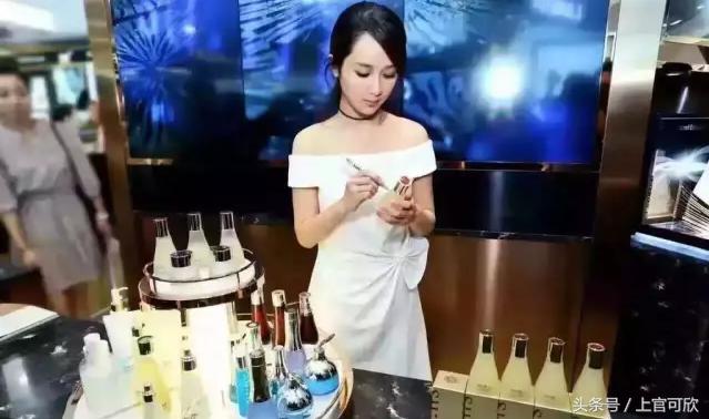 明星们真的在用自己代言的手机吗,明星代言的产品但是自己从不买