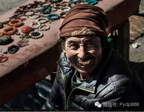 死亡成交量的意思,放量下跌底背离