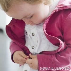 婴幼儿手脚冰凉身上暖和,宝宝浑身发烫手脚发凉怎么处理