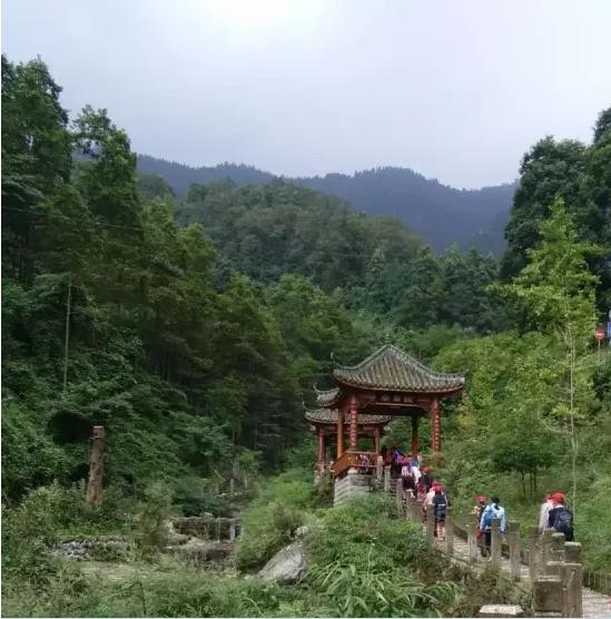 成都国庆悠闲一点到绵竹九龙吧！邻家女孩的感觉！