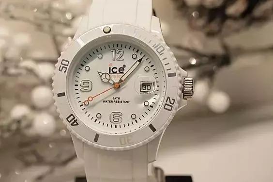 性价比高的奢侈品配饰,性价比手表配饰