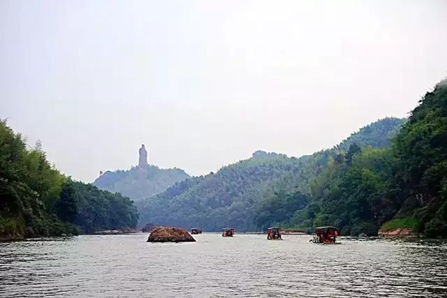 国庆没有去景点反而去了大山里,国庆假期没人去的旅游景点
