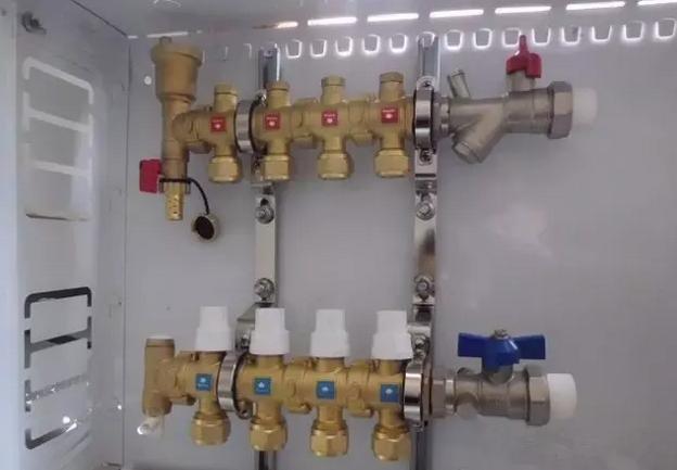 地暖分集水器怎么装,地暖分集水器如何使用