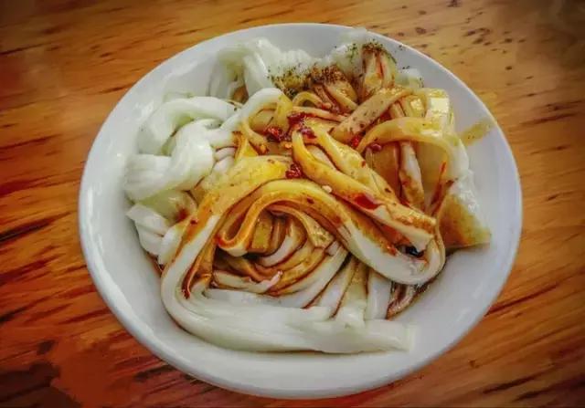 如果你来广元,我才不带你去剑门关嘞!