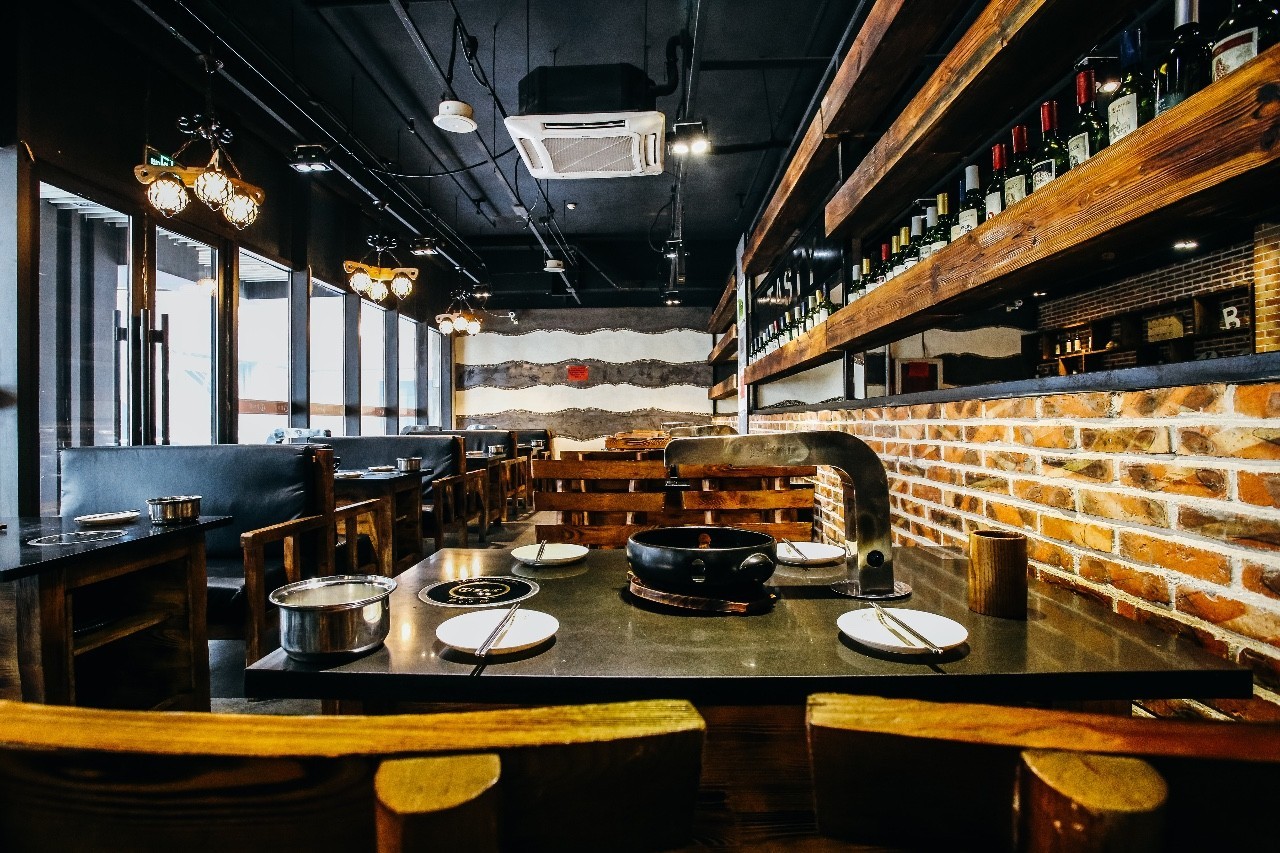 连大螃蟹都不限量！想吃多少吃多少！给这家自助餐厅跪了！