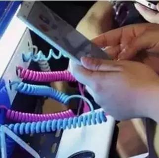 火车站免费充电的地方在哪,火车站一般可以免费充电吗