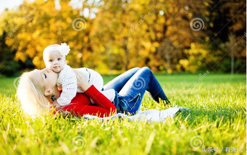 秋季怎么给宝宝穿衣服,春季如何给宝宝正确穿衣