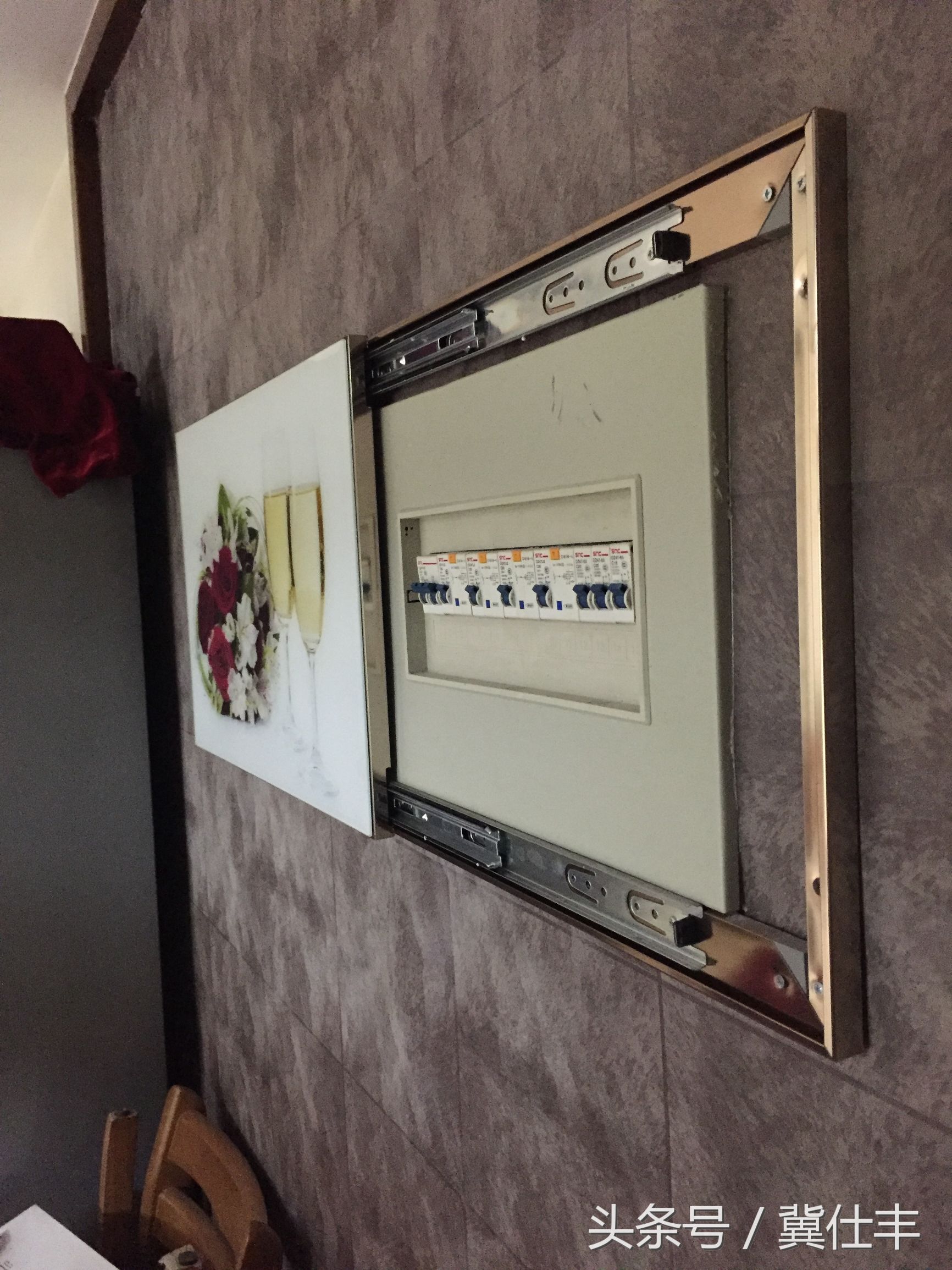 怎么安装配电箱装饰画,配电箱怎么用装饰画隐藏