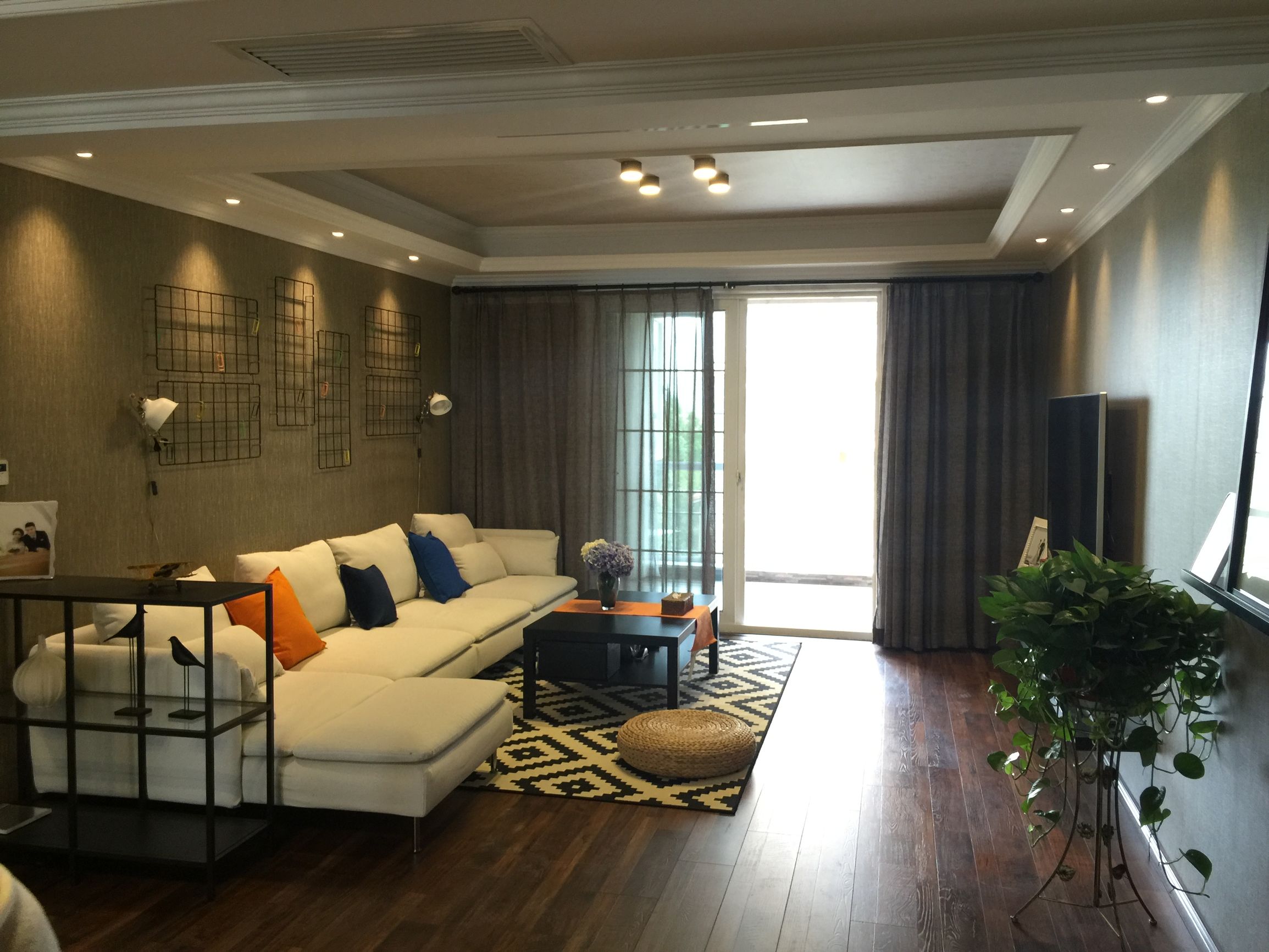 后现代风格客厅效果图,你想不到的老歌