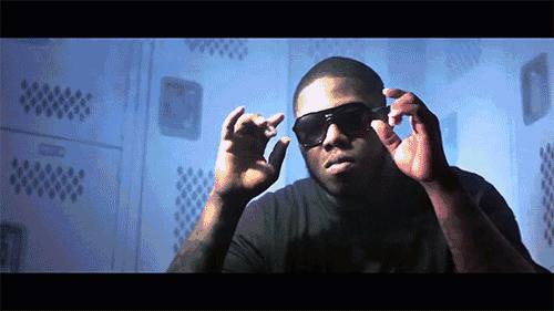 抖腿不是病,只因儿时一不小心见过洗脸盆