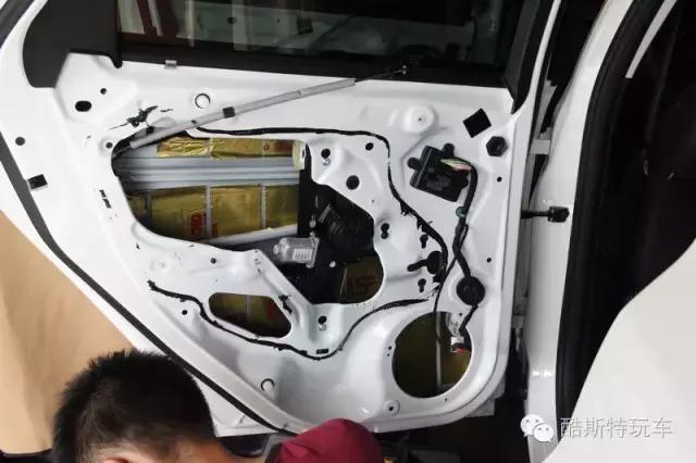 福特福克斯四门喇叭,福特福克斯音响