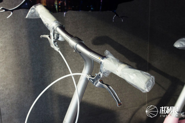 智能折叠电单车,云马mini智能折叠电单车