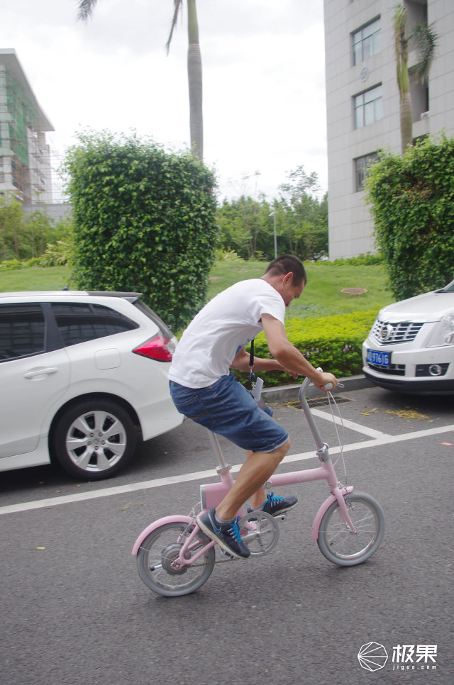 智能折叠电单车,云马mini智能折叠电单车