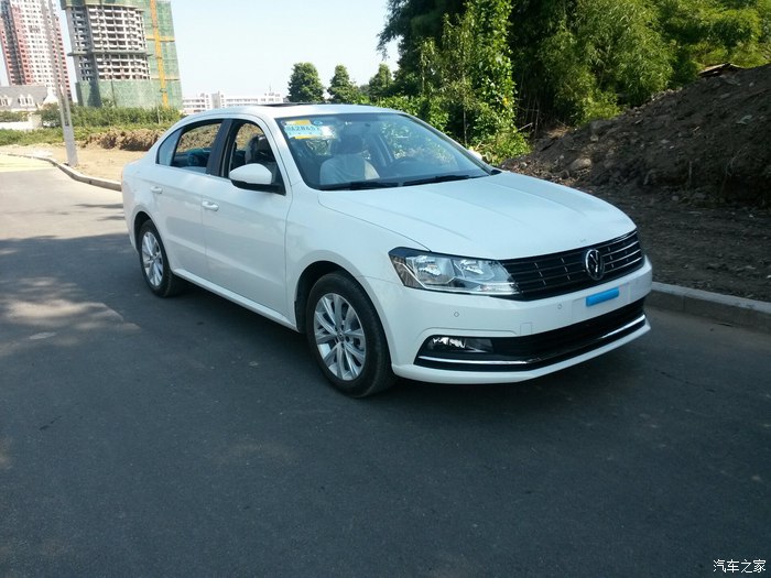 2022款朗逸1.5自动舒适版提车作业,2015款朗逸1.6l手动舒适版