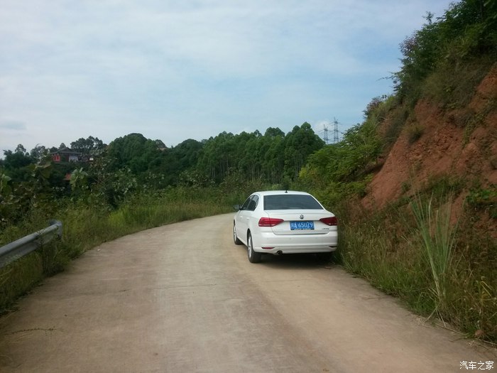 2022款朗逸1.5自动舒适版提车作业,2015款朗逸1.6l手动舒适版