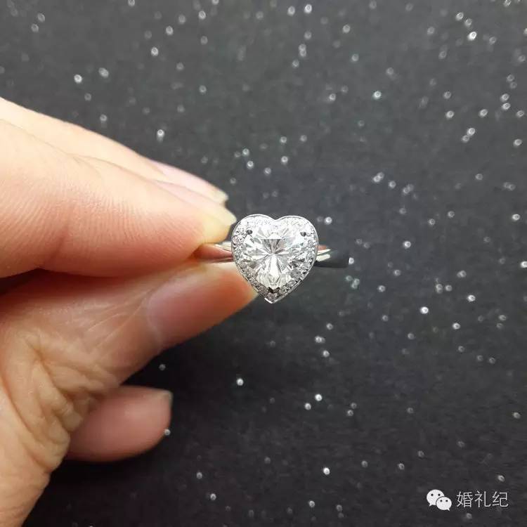 异形钻好看难升值？有新娘心水Baby水滴形靓钻不敢下单