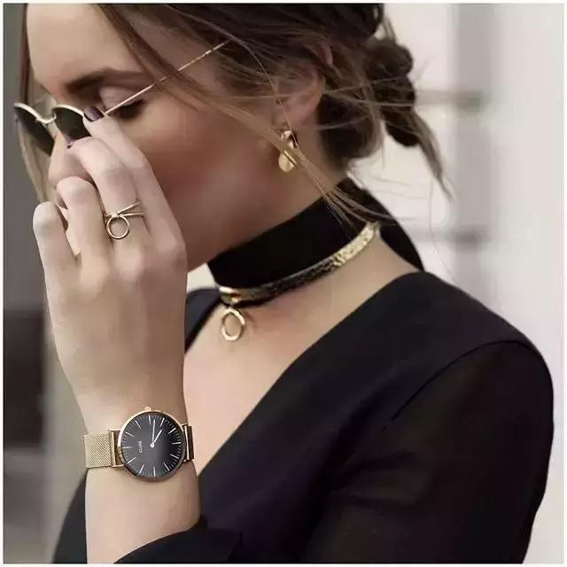 还在省吃俭用买DW手表?看完这篇不换的找我谈谈心!