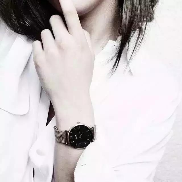 还在省吃俭用买DW手表?看完这篇不换的找我谈谈心!