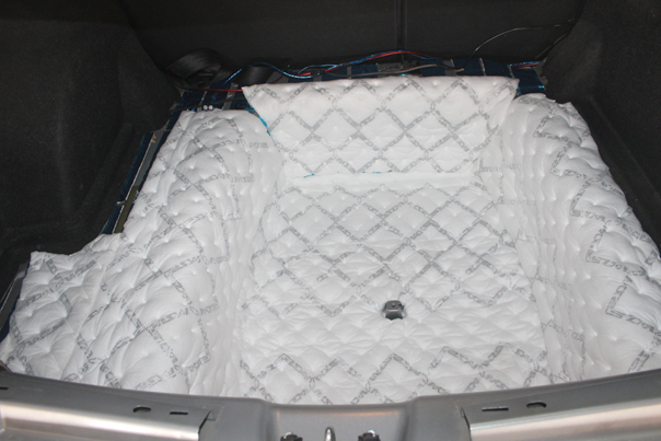 荣威550车底隔音隔热海绵垫,荣威550隔音改装案例