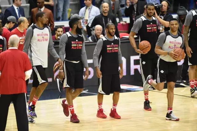 NBA的球鞋代言合同，远没有你想象的那么简单