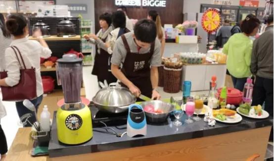 娜娜探店视频,娜娜的探店日常