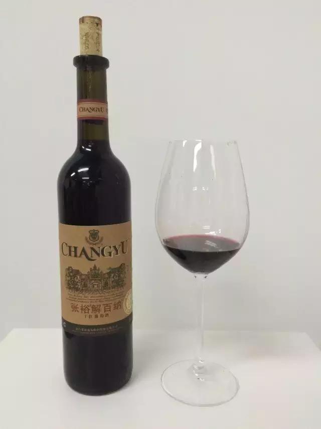 想买红酒买什么好喝又实惠,买红酒都有什么套路的方法