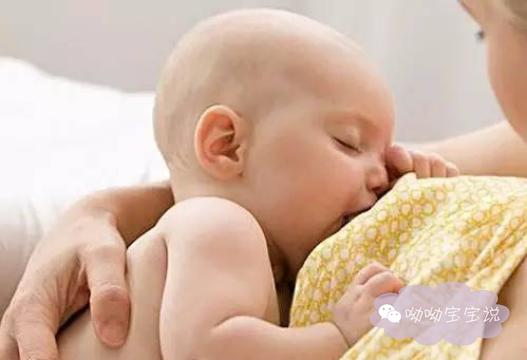 产后堵奶疏通小妙招大全视频,产后堵奶很危险教你四招火速疏通