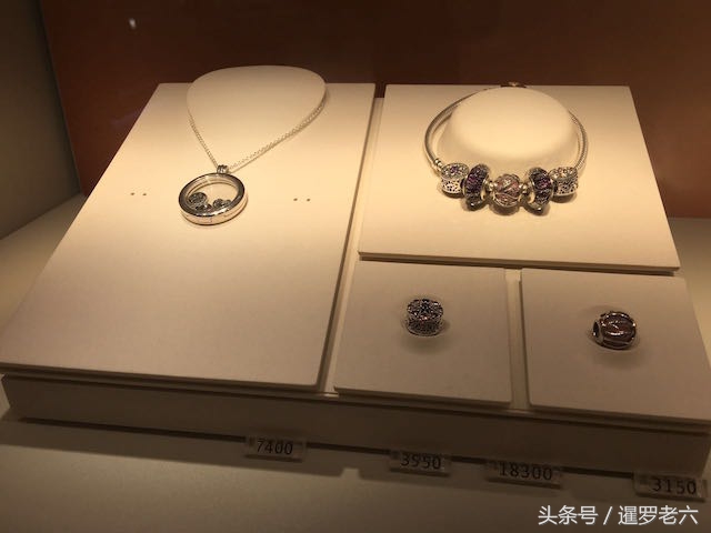 曼谷商场里什么值得购买,泰国商场的珠宝首饰