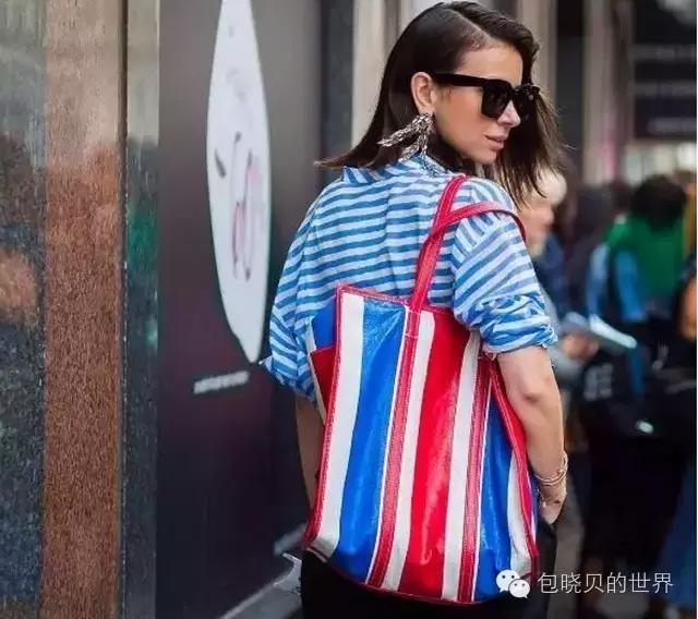 每个人都有属于自己的钱袋子,每人必须拥有的时尚潮流的包