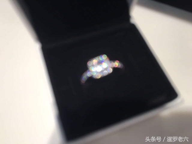 曼谷商场里什么值得购买,泰国商场的珠宝首饰