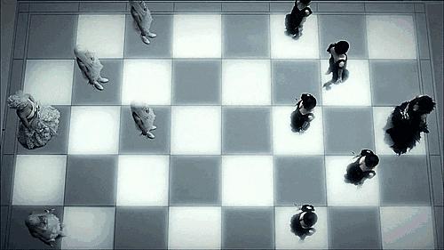 时装秀mcqueen,mcqueen最新礼服