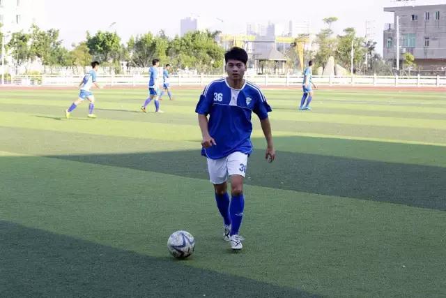 足球赛鸣哨开赛,公司足球赛开赛