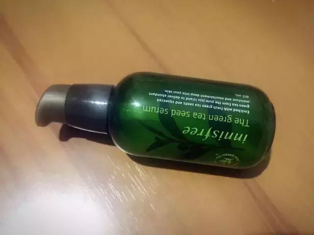 平滑肌肤精华推荐,什么精华是熬夜肌的救星