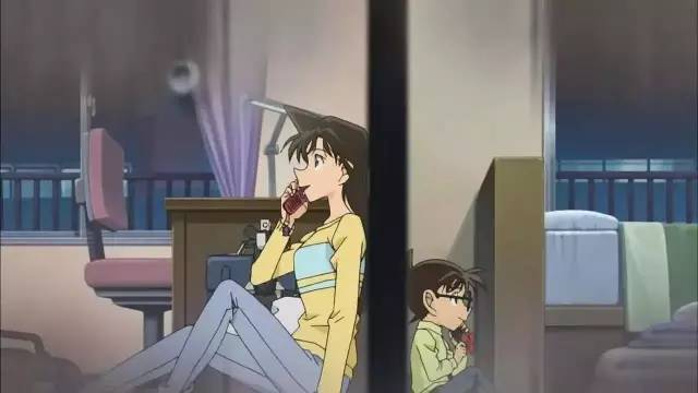 电话铃声惊醒睡梦中的人,唤醒美梦的铃声