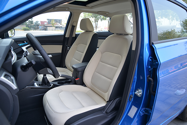 长安悦翔v7二手车试驾,悦翔v7试驾1.6l手动