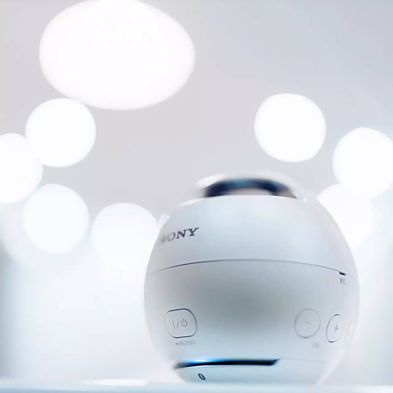 花很少的钱去挣很多钱,花很少钱就能买到的快乐